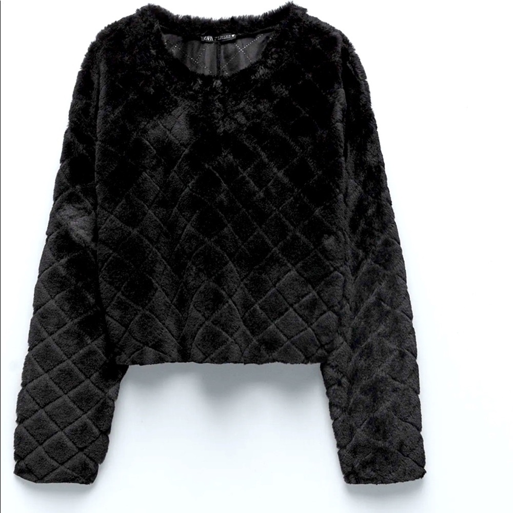 ZARA FAUX FUR SWEATSHIRT